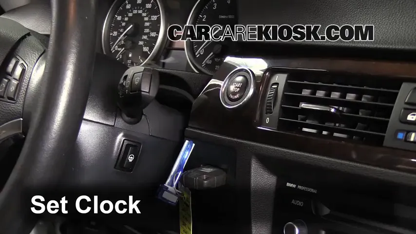 2011 BMW 328i xDrive 3.0L 6 Cyl. Coupe (2 Door) Clock